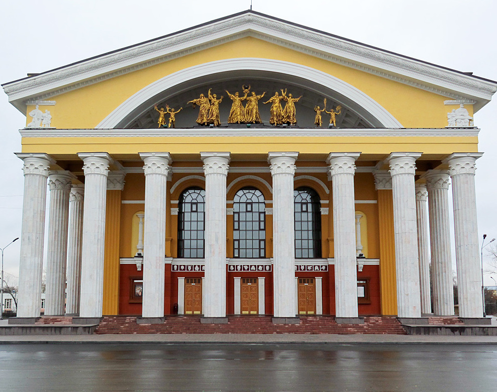 Государственный Музыкальный Театр Республика Карелия. Олег Усенко (Золотос). Бас.